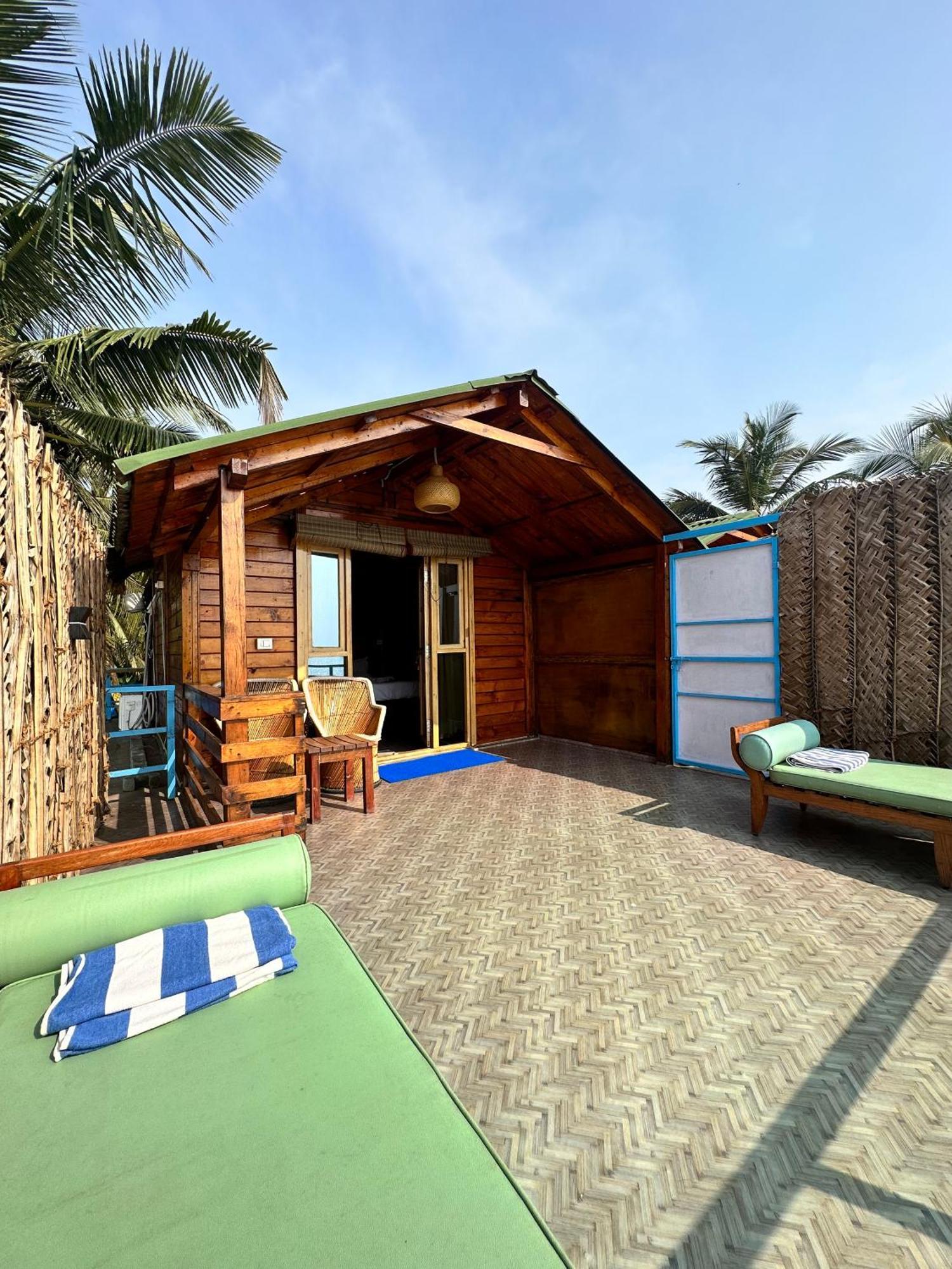 New Common Home Agonda Luaran gambar