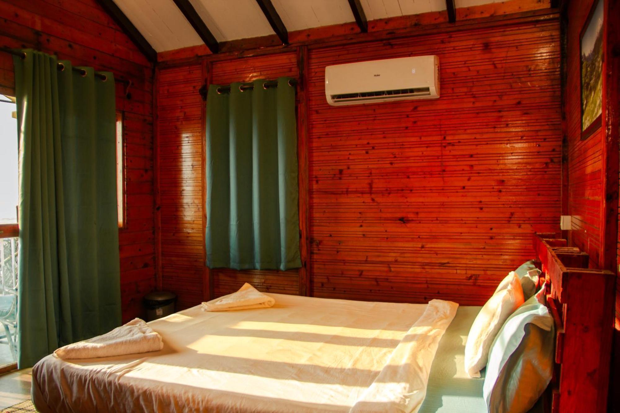 New Common Home Agonda Bilik gambar